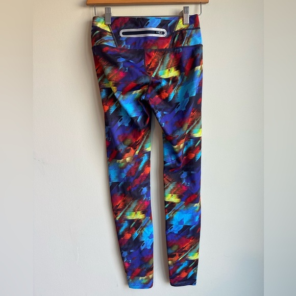 ATHLETA Colorburst Sonar Funky Ankle Mid Rise Leggings Sz XS - Picture 1 of 5